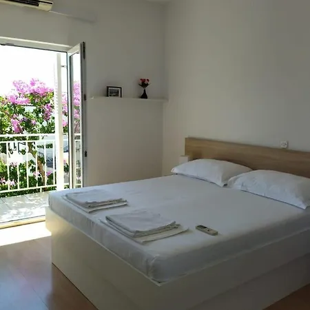 Apartmani Makarska *