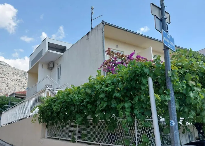 Apartmani Makarska *