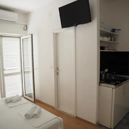 Apartmani Makarska *